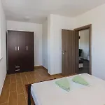Two-bedroom Saldun With Sea View 08 Appartamento