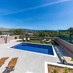 Appartamento Two-bedroom Saldun With Sea View 08 *