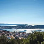 Appartamento Two-bedroom Saldun With Sea View 08 Traù