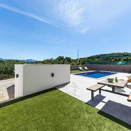 Διαμέρισμα Two-bedroom Saldun With Sea View 08 *