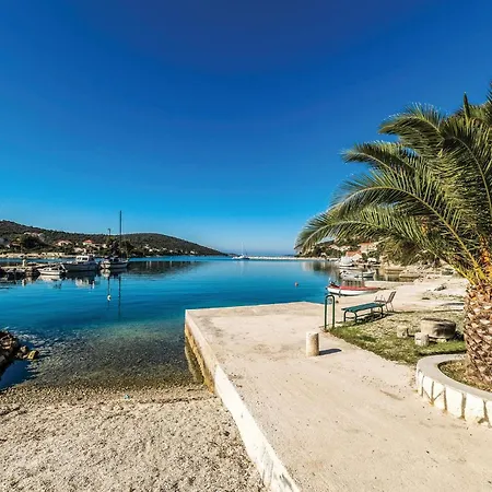 Two-bedroom Saldun With Sea View 08 Διαμέρισμα *