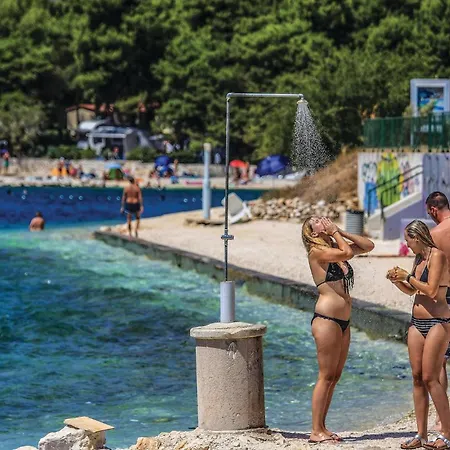 アパート Two-bedroom Saldun With Sea View 08 *