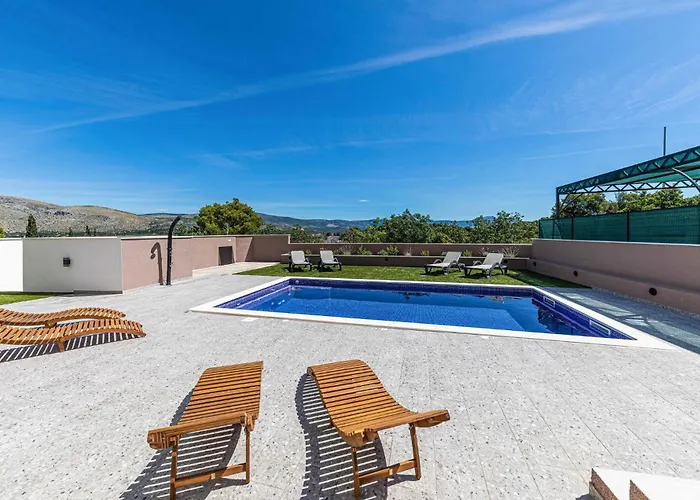Two-bedroom Saldun With Sea View 08 Apartman Trogir