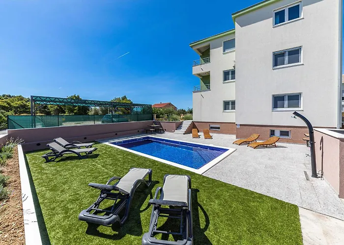 Two-bedroom Saldun With Sea View 08 * Trogir
