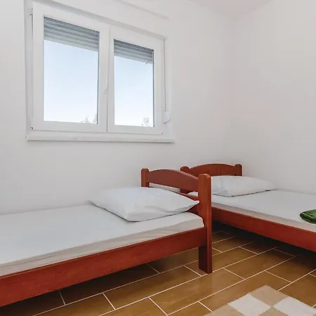 Lägenhet Two-bedroom Saldun With Sea View 08 *